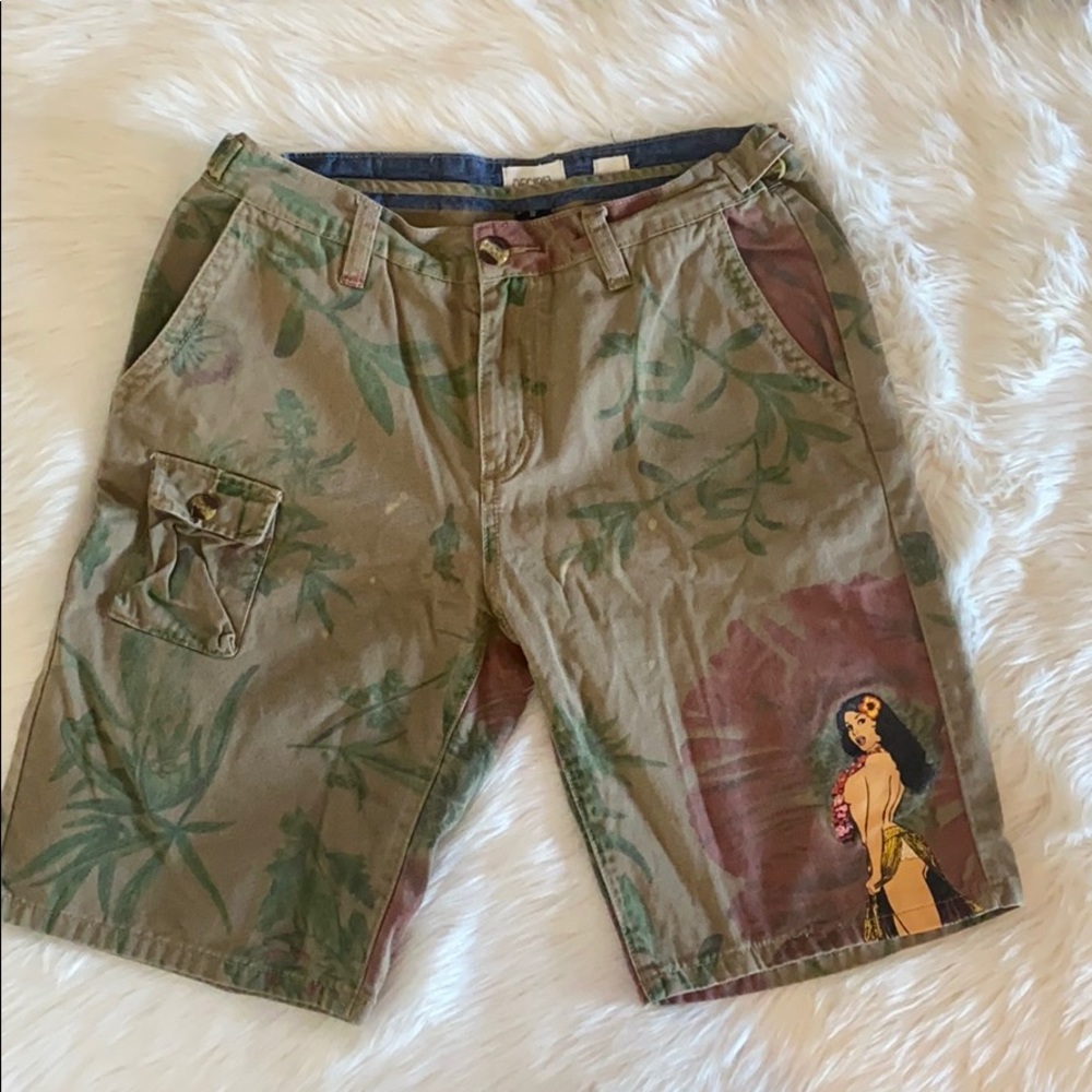 Decibel Shorts